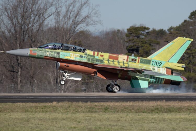 Slovakya’nın yeni F-16 Block 70 savaş uçağı görüldü