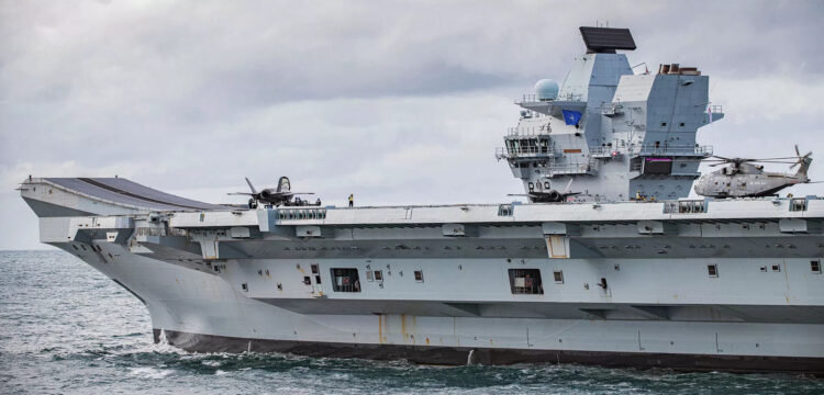 HMS Queen Elizabeth uçak gemisinin sorunları devam ediyor