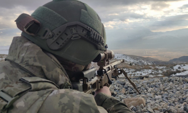 Mehmetçik yerli keskin nişancı tüfeği KN-12 ile eğitimde!