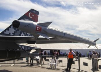 Türkiye ve Pakistan’dan hava-hava füzelerinde iş birliği