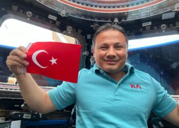Türkiye’nin ilk astronotu Dünya’ya dönüyor