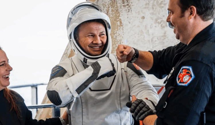 İlk Türk Astronot Dünya’ya döndü