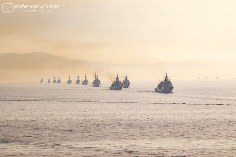 Türk Deniz Kuvvetleri’nden bazı gemiler için statü değişikliği