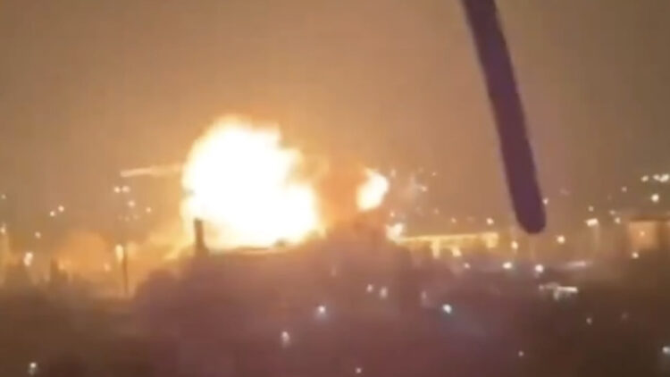 Ukrayna Rus savaş gemilerini vurdu