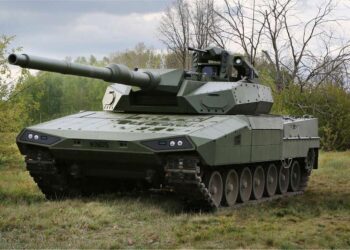 Leopard 2A-RC 3.0 tankı görücüye çıktı