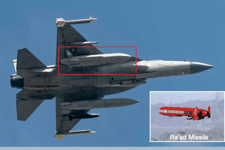 Pakistan’dan JF-17 uçaklarına nükleer seyir füzesi kabiliyeti