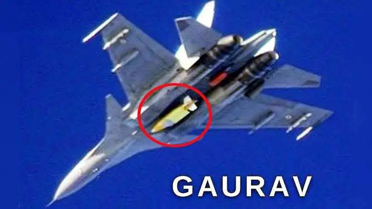 Su-30 MK-I uçağından fırlatılan GAURAV kanatlı bomba