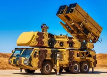 İran yeni hava savunma sistemini konuşlandırıyor