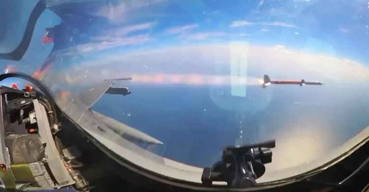 Daha uzun menzilli hava-hava füzeleri için çalışmalar sürüyor