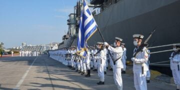 Yunan Harp Okullarında öğrenci eksikliği!