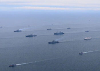 Norveç, Rusya’nın en büyük deniz tatbikatını izliyor