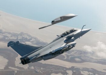 Fransa’dan Rafale savaş uçağından kontrol edilebilen SİHA