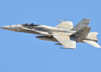 Malezya Kuveyt’in F/A-18 savaş uçaklarıyla ilgileniyor