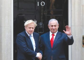 Eski Birleşik Krallık Başbakanı’ndan Netanyahu ile ilgili dinleme cihazı iddiası
