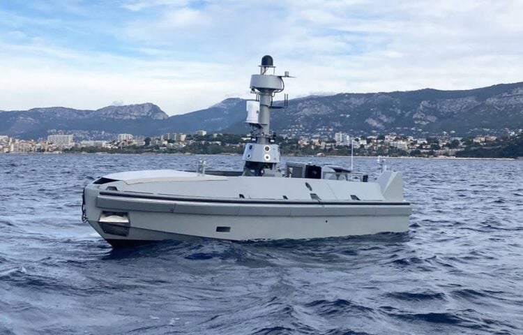 Naval Group yeni insansız deniz aracını suya indirdi