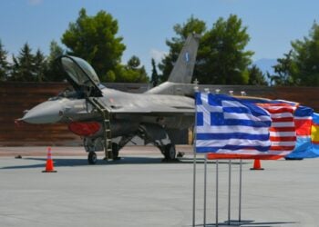 Yunanistan Ukraynalı pilotları eğitecek