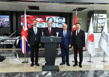 İngiltere Savunma Bakanı’ndan TUSAŞ ziyareti