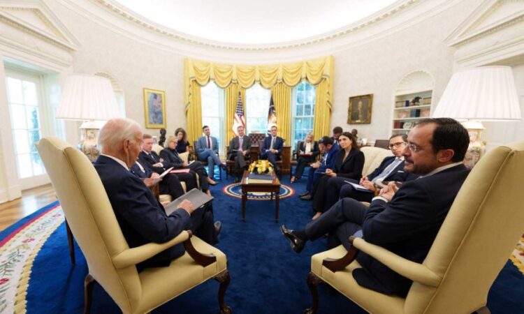 Güney Kıbrıs Rum Yönetimi’nden NATO’ya katılma planı