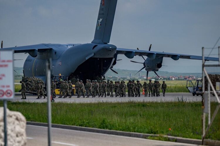 Türkiye’den Kosova’daki Barış Gücü’ne takviye