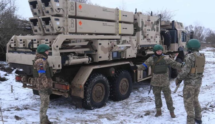 Ukrayna Batılı hava savunma sistemlerini zırhlandırıyor