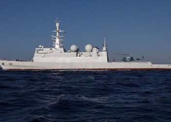 İran ilk sinyal istihbarat gemisini teslim aldı