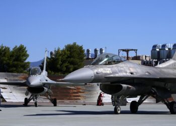 Yunanistan F-16 modernizasyon maliyetini düşürmeye çalışıyor