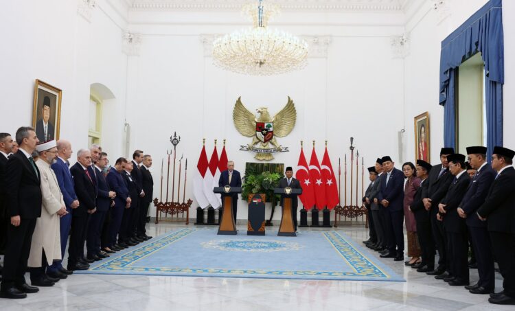 Türk savunma sanayiinden Endonezya’ya çıkarma