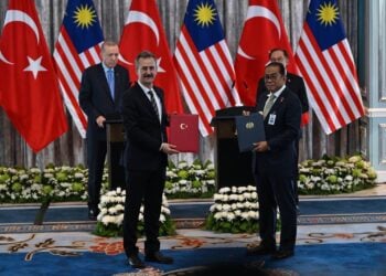 Türkiye ve Malezya’dan savunma alanında yeni iş birlikleri