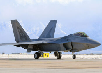 F-22 savaş uçakları 2040’lara kadar hizmette kalacak