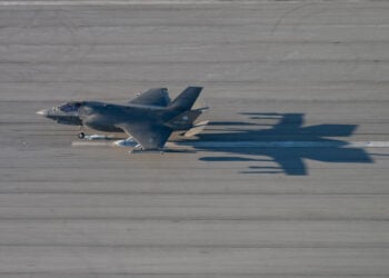 F-35B’den uzun menzilli gemisavar füzesi ile ilk test uçuşu