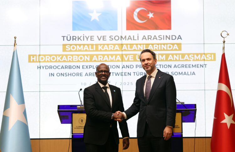 Türkiye Somali kara sahasında petrol ve gaz arayacak