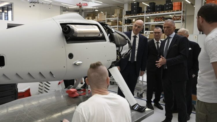 Yunanistan’dan yeni fırkateynler için İHA tedariki