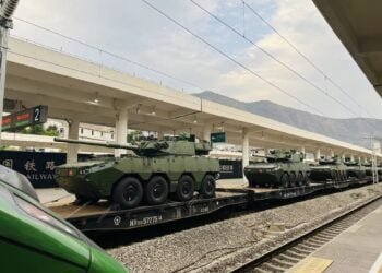 Çin Ordusu yeni ZMA’larını teslim almaya başladı