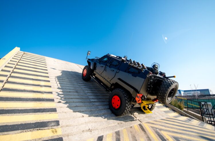 Nurol Makina’dan Endonezya’ya çıkarma