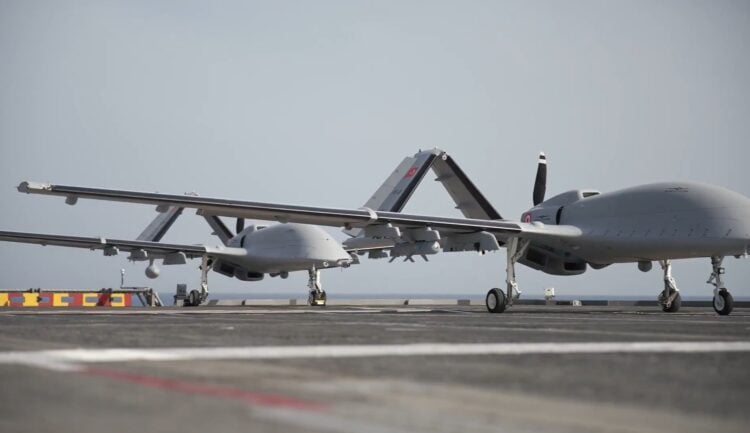 Bayraktar TB3’lerden TCG ANADOLU’ya art arda iniş ve kalkış