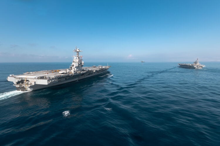 ABD’nin yeni uçak gemileri gecikmelerle karşı karşıya