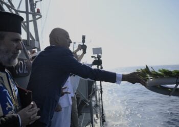 Yunanistan Savunma Bakanı’ndan modernizasyon açıklaması