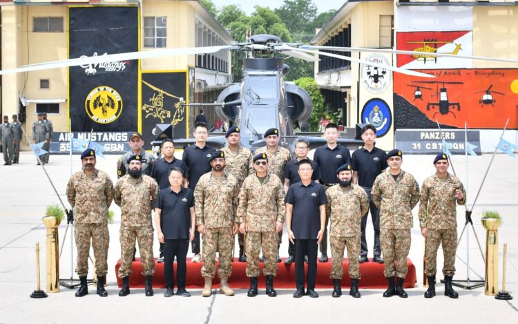 Çin’den Pakistan’a helikopter teslimatı