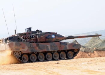Yunanistan’dan Leopard 2 tanklarına bakım ihalesi