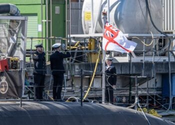 Kraliyet Donanması’nın yeni denizaltısı hizmete girdi