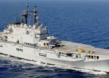 Endonezya ikinci el uçak gemisi alıyor