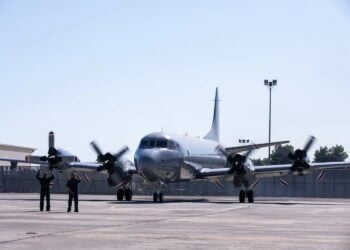 Yunanistan’ın modernize uçağından ilk uçuş