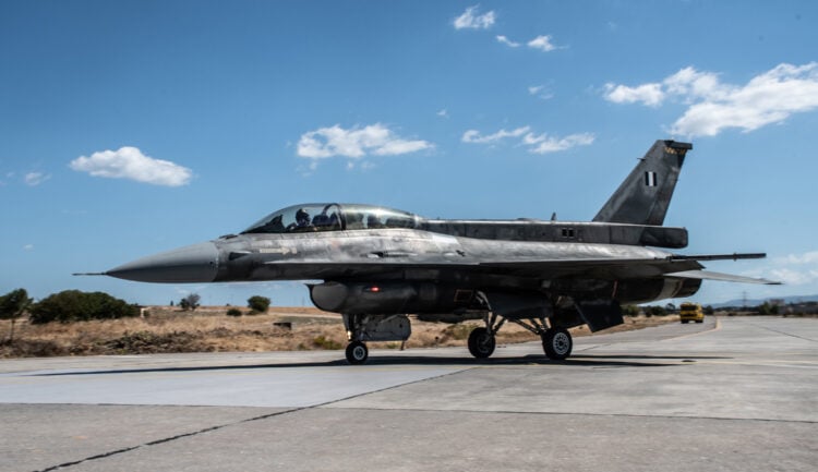 Yunanistan’a modernize F-16 teslimatı