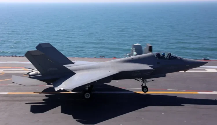 Çin’in üçüncü uçak gemisinde testler sürüyor