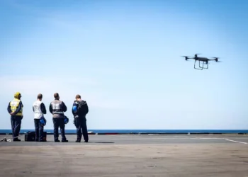 Kraliyet Donanması’ndan nakliye amaçlı ilk drone kullanımı