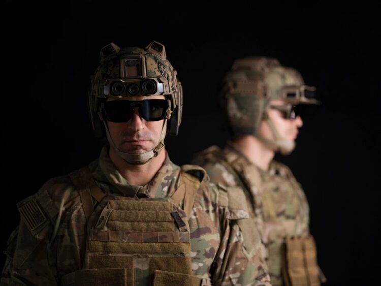 Oyun arayüzü harp sahasına iniyor