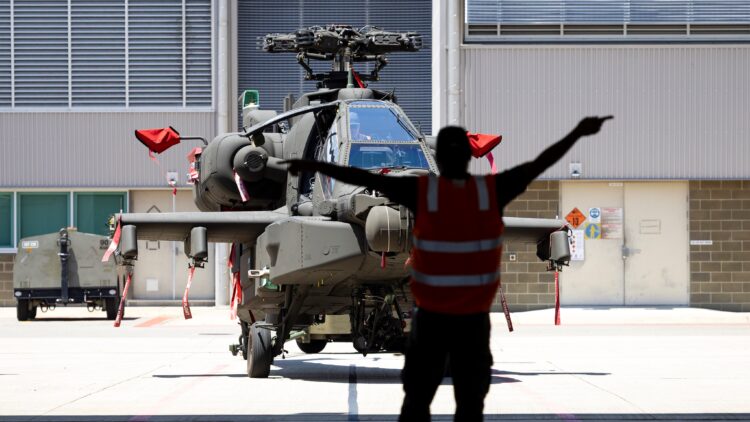 Avustralya’ya helikopter teslimatı