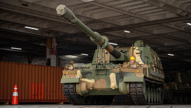 Estonya’ya obüs teslimatı