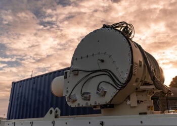 Kraliyet Donanması’ndan “lazer silahı” için anlaşma