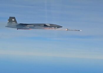 KIZILELMA’dan GÖKDOĞAN hava-hava füzesi ile tam isabet